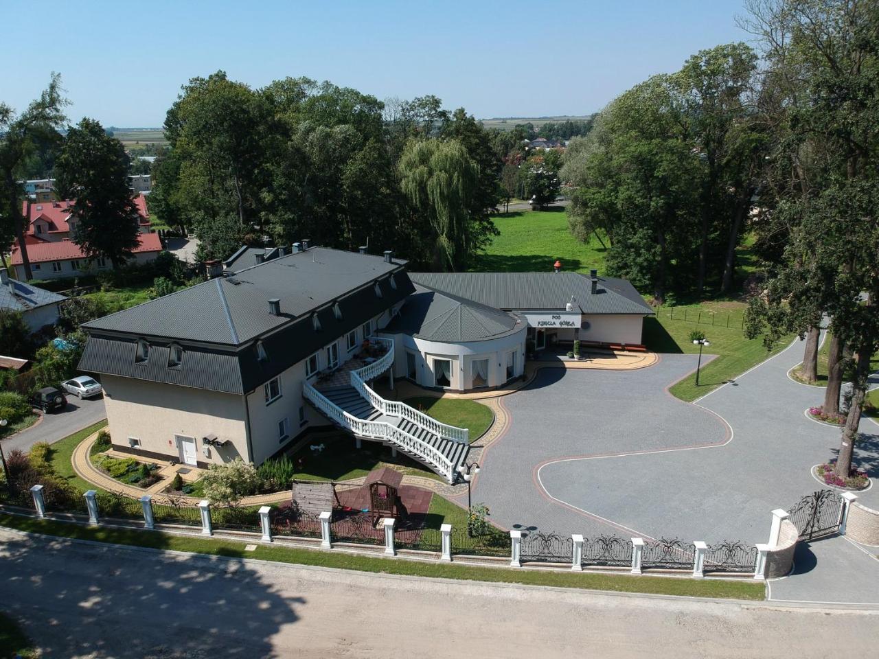 Pod Ksiecia Gorka Hotell Oleszyce Exteriör bild