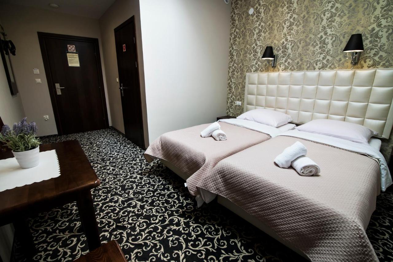 Pod Ksiecia Gorka Hotell Oleszyce Exteriör bild